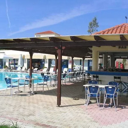 Liberatos Village Hotel apartamentowy 3*